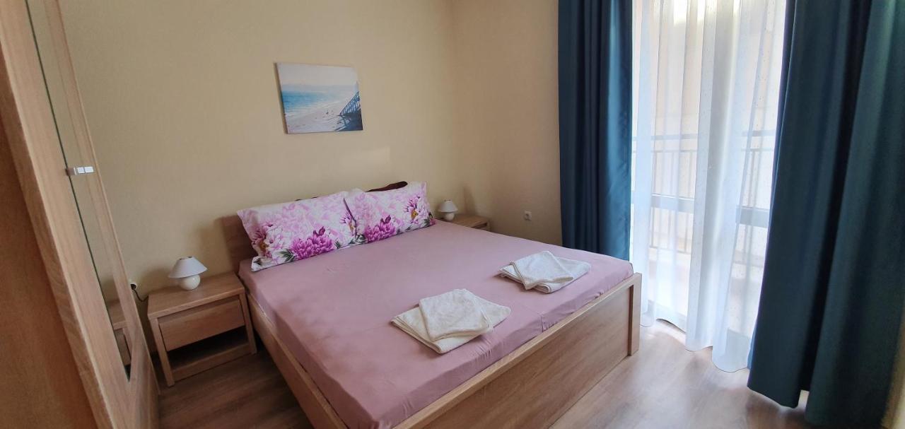 Luxury Apartments Ekaterina 切尔诺莫雷茨 外观 照片