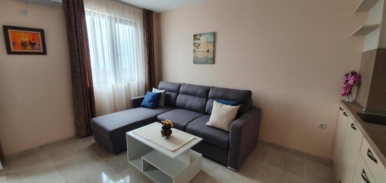 Luxury Apartments Ekaterina 切尔诺莫雷茨 外观 照片