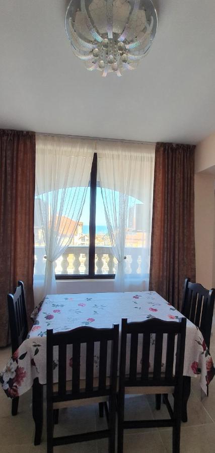 Luxury Apartments Ekaterina 切尔诺莫雷茨 外观 照片