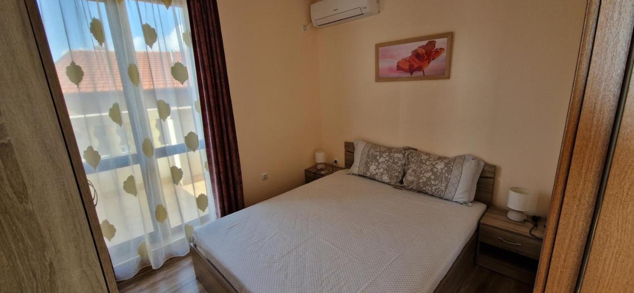 Luxury Apartments Ekaterina 切尔诺莫雷茨 外观 照片
